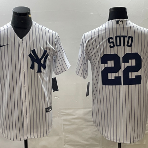 Men's New York Yankees #22 Juan Soto White Cool Base Stitched Baseball Jersey