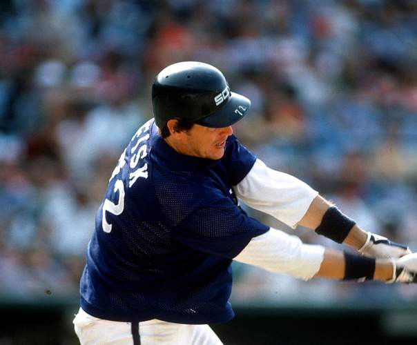 CARLTON FISK Chicago White Sox 1981 Away Majestic Throwback Baseball Jersey - Image 4