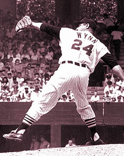 EARLY WYNN Chicago White Sox 1960's Majestic Cooperstown Home Baseball Jersey - Image 4